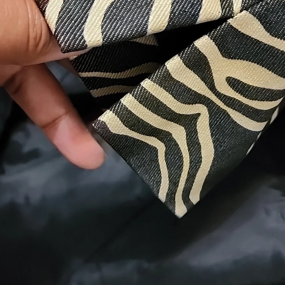 Linda Allard Ellen Tracy Womens Gold & Black Zebra Print Button Front Coat Sz 12 - Picture 9 of 10
